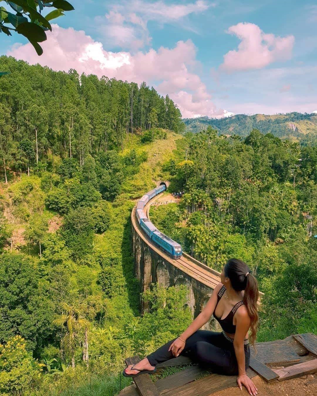 Nine Arch Bridge - Ella